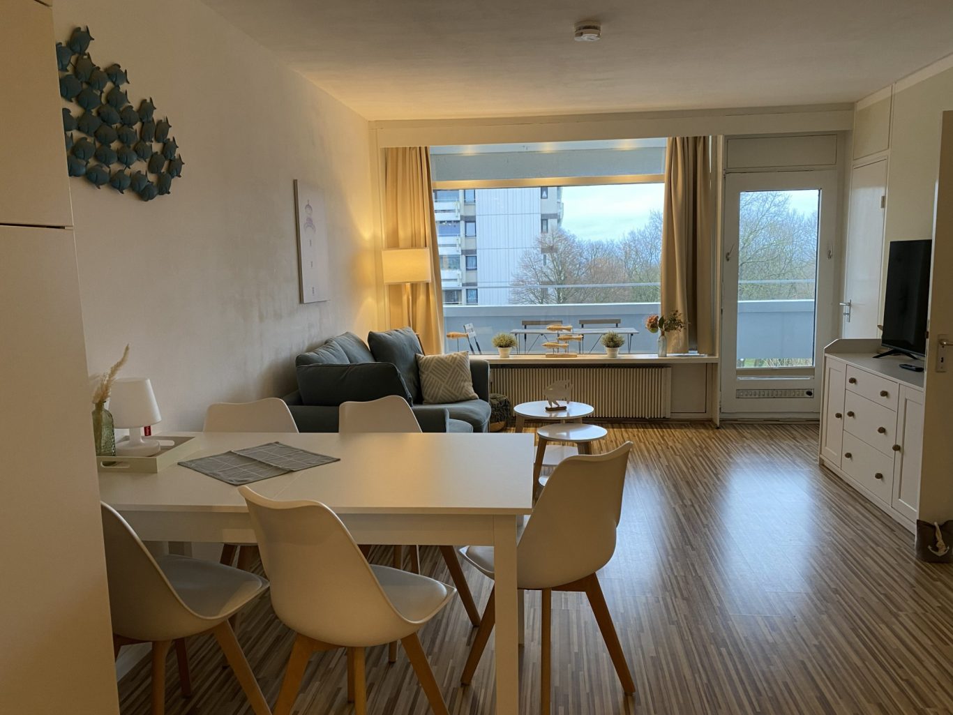 Wohn- und Essbereich der Seeschwalbe Heller Wohn- und Essbereich der Ferienwohnung Seeschwalbe in Sierksdorf